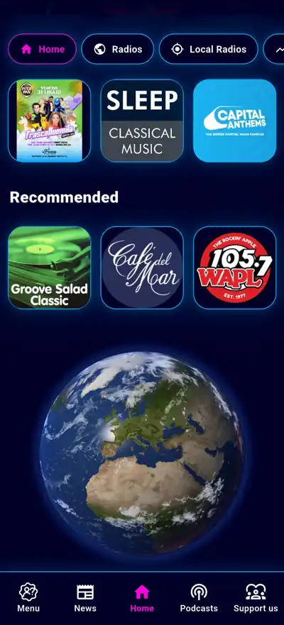 Universe Radio App-Bildschirm mit Senderliste im dunklen Design
