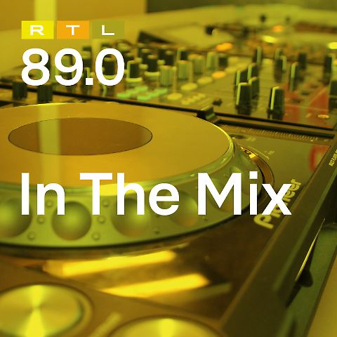 89.0 RTL In The Mix radio logo