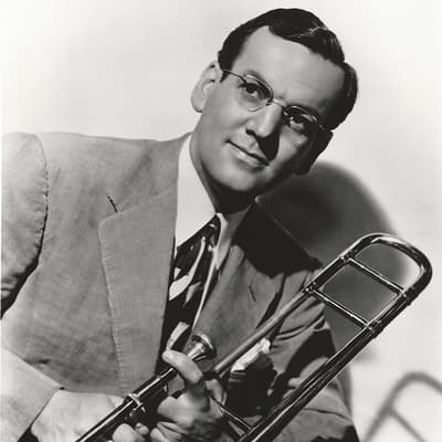Exclusively Glenn Miller radio logo