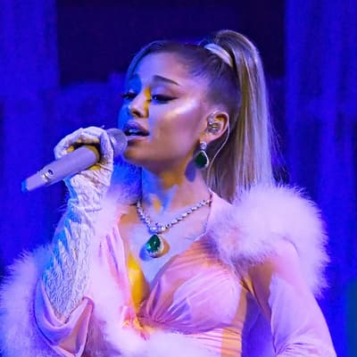 +Exclusively Ariana Grande radio logo